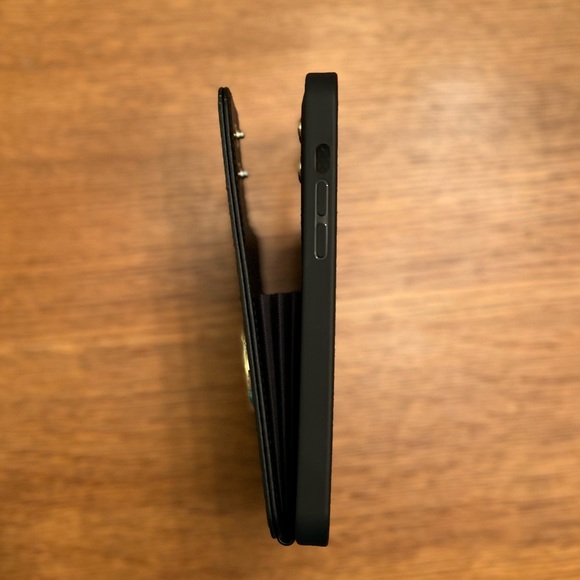 New iPhone 13 Pro Max Wallet Case - Picture 6 of 6